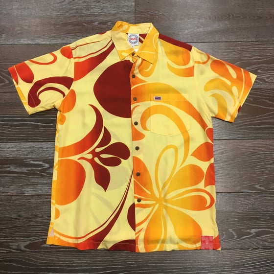 Image of Plumeria Haze Men's Aloha Shirt