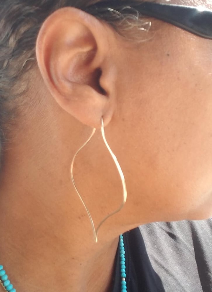 Image of 14k Gold Filled Ogee Earring