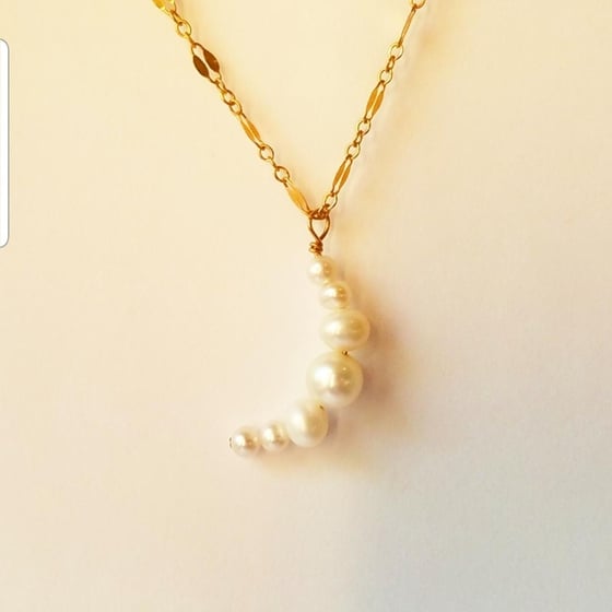 Image of Crescent Moon Pearl Pendant