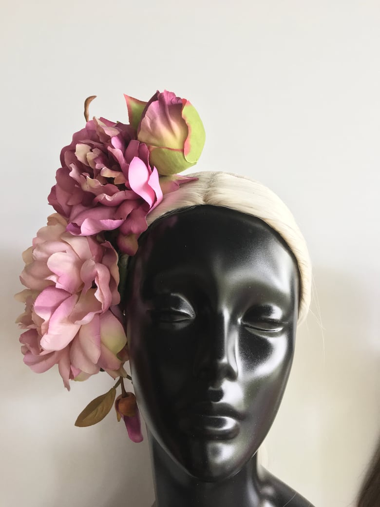 Image of Nude/pink flower headpiece 