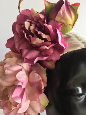 Image of Nude/pink flower headpiece 