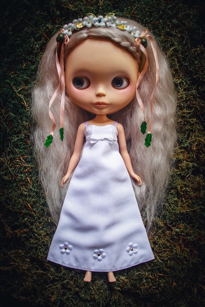 Image of "Forget me not" dress for blythe doll - White