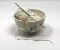 Image 4 of Cat decorated STRING Bowl