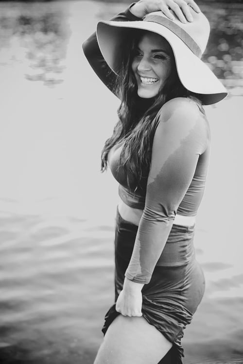 Image of Trash the dress (water session) reserved for Nichole