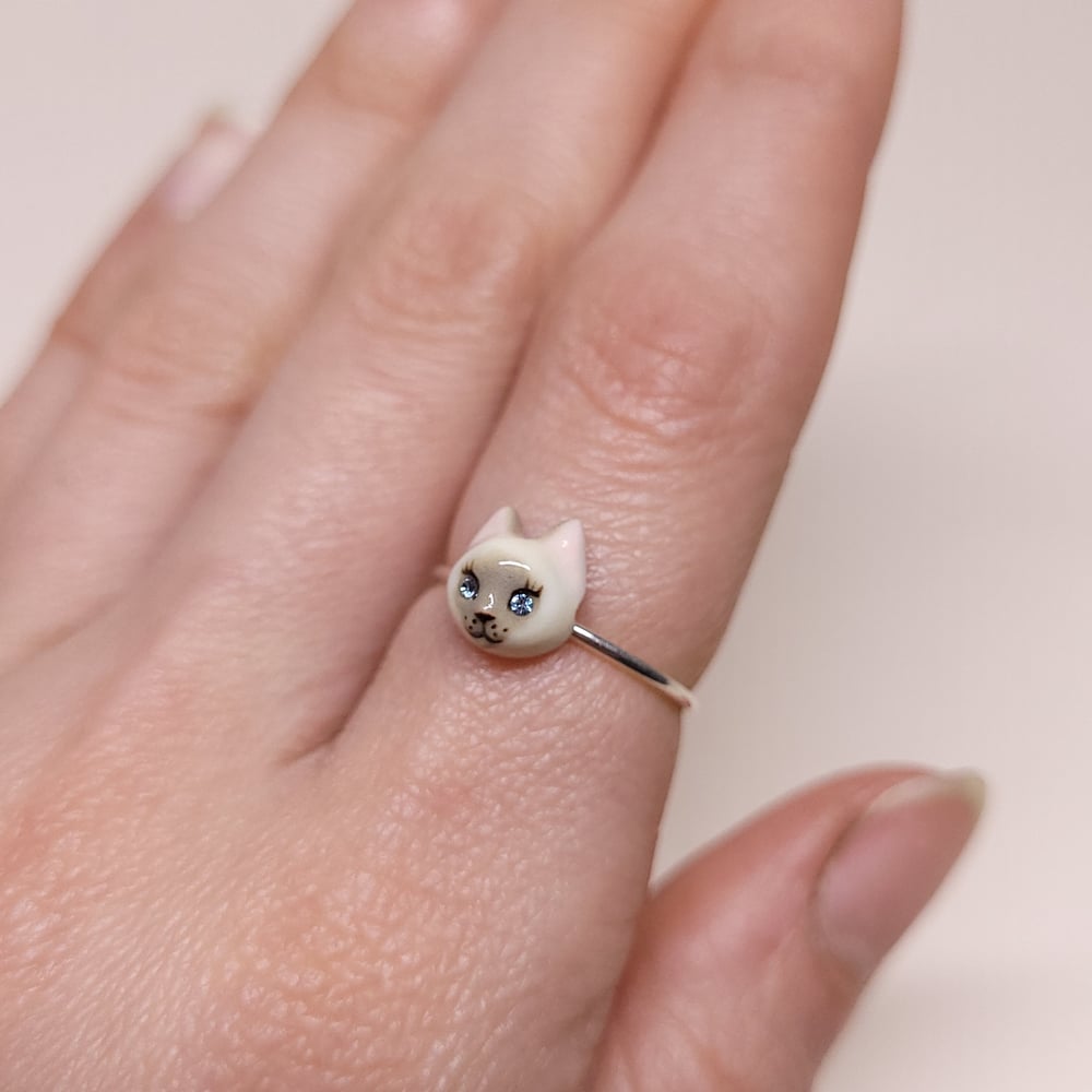 Image of Siamese Porcelain & Sterling Silver Cat Ring