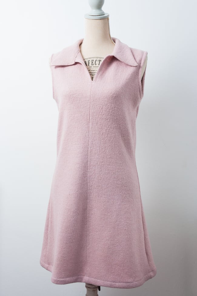 Robe rose en laine sans manche