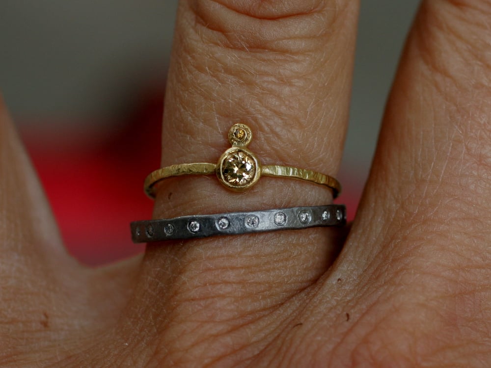 Image of Tantalum diamonds