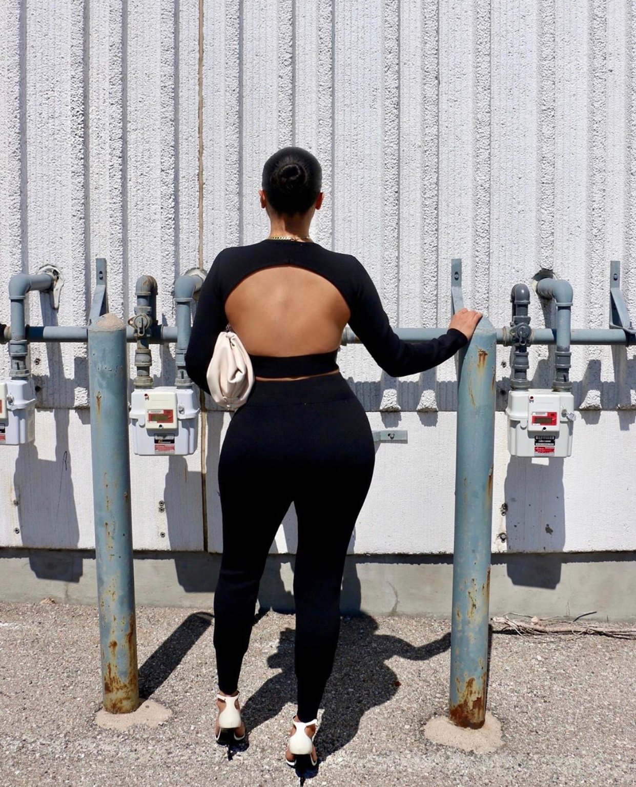 Image of BLACK STRETCHY BACKLESS KNIT 2-PIECE SET (MEDIUM)