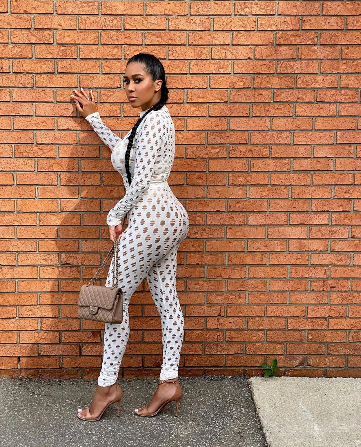Image of WHITE MESH CUT-OUT 2-PIECE SET (MEDIUM)