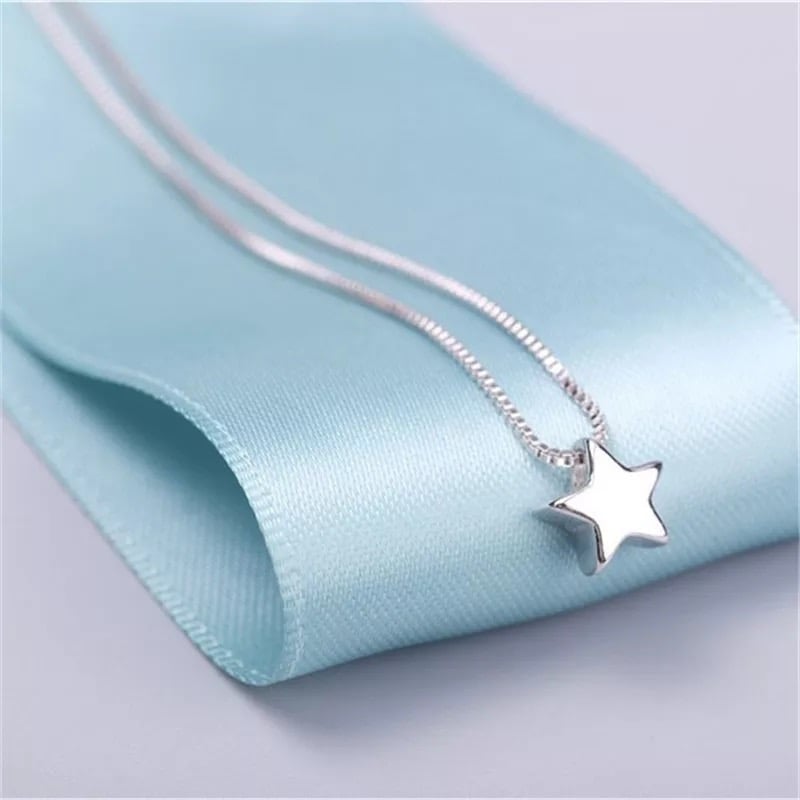 Image of Mini Star Pendant Necklace 