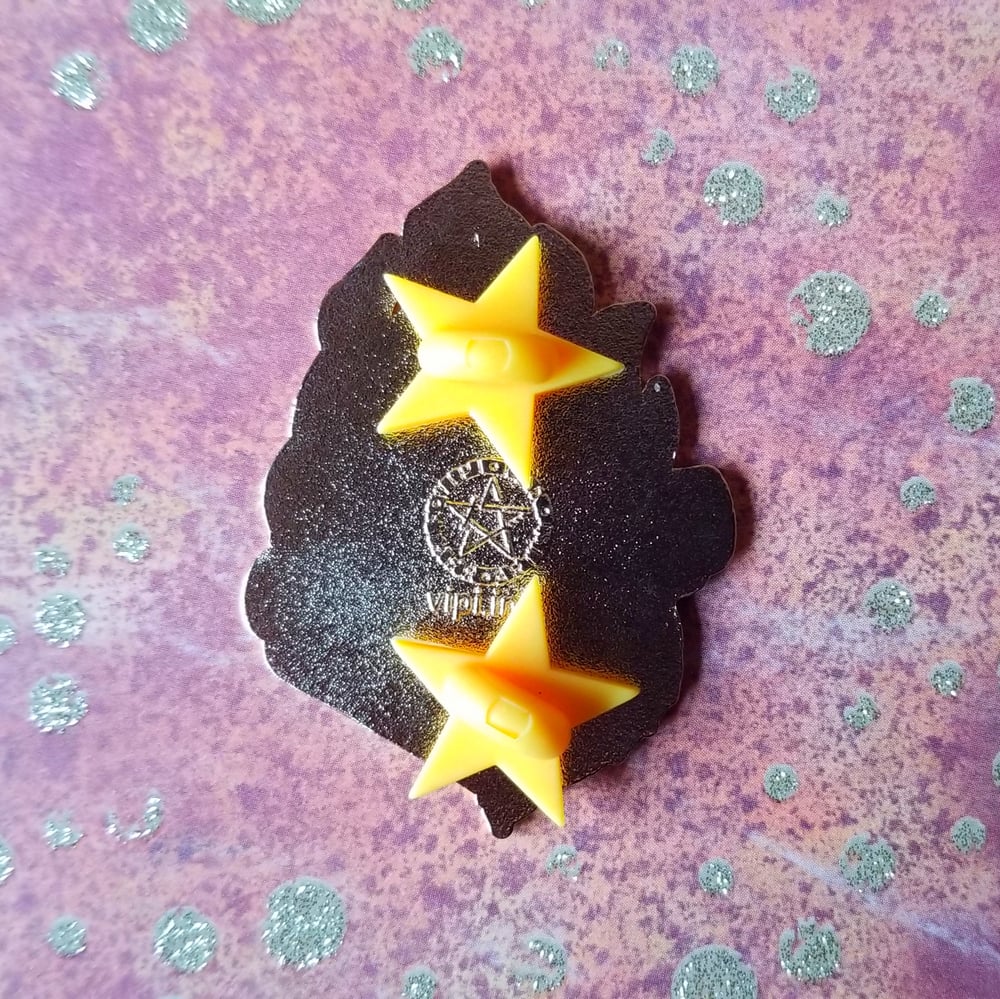 Diamond pin
