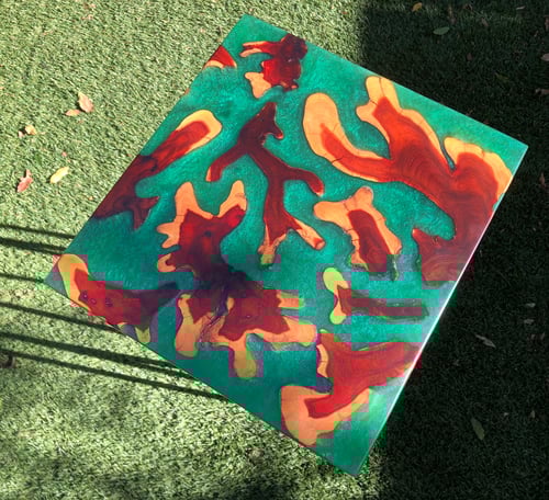 Image of Brasiletta and green resin table