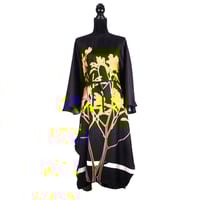 Image 2 of Silk Twill Kaftan "Kangaroo Paw"