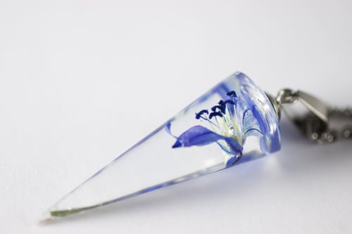 Image of Wood Squill (Scilla siberica) - Conical Pendant #1