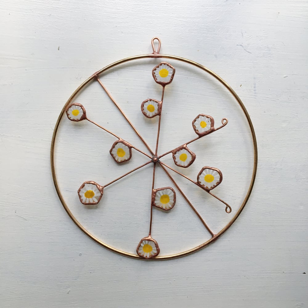 Image of Camomile Spinning Wreath no.1