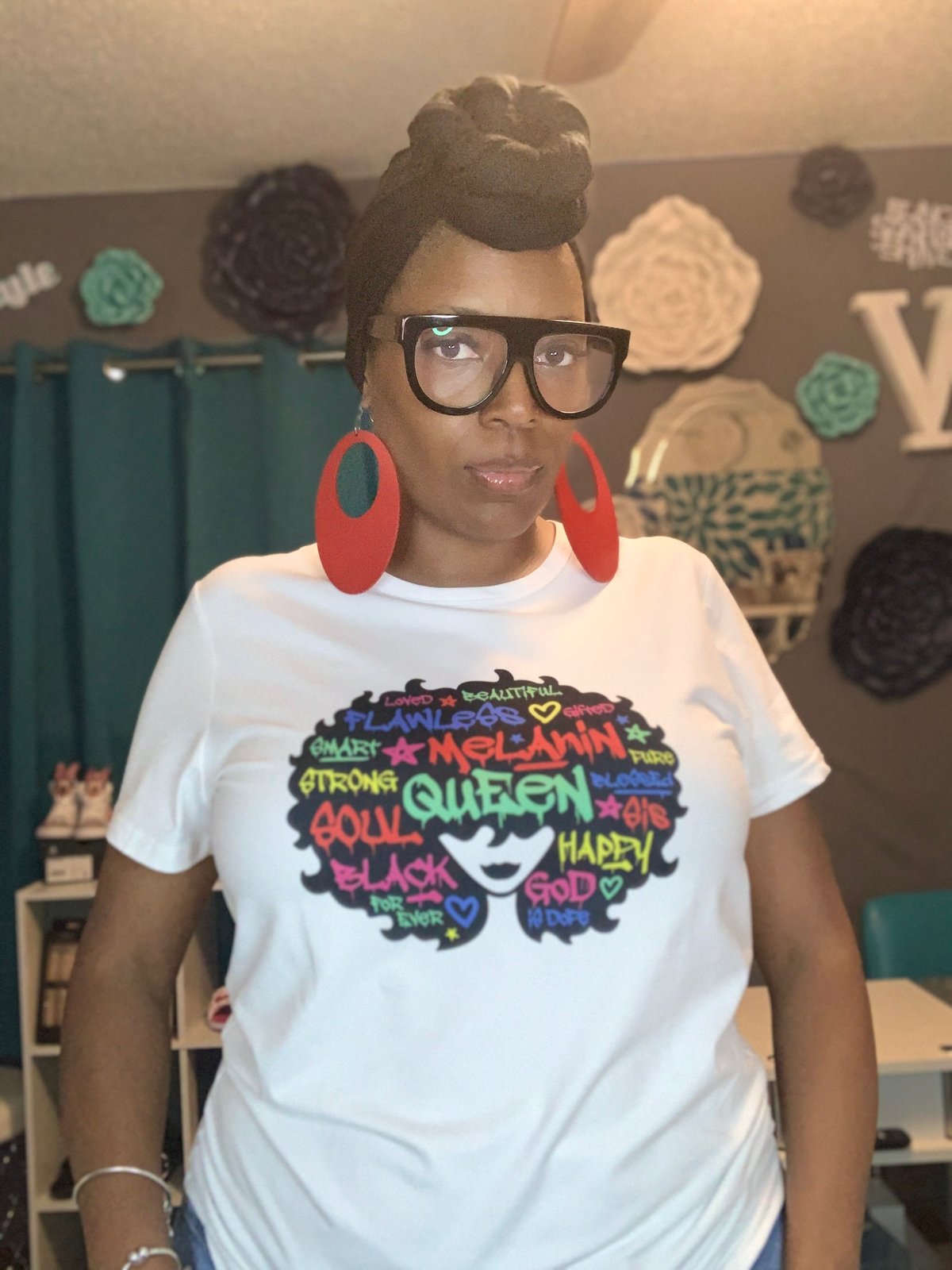 Image of AFRO QUEEN T-SHIRT