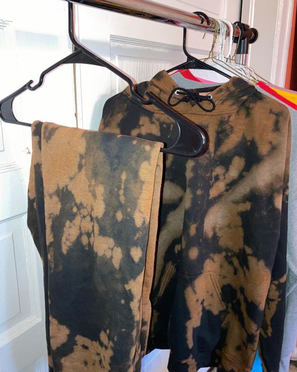 BLACK/BROWN BLEACH DYED SET