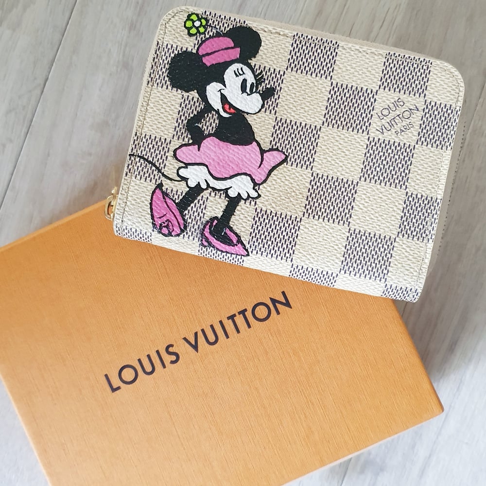 Hand Painted Louis Vuitton Zippy Coin Purse w/ Minnie Mouse