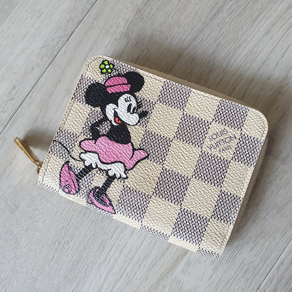Hand Painted Louis Vuitton Zippy Coin Purse w/ Minnie Mouse