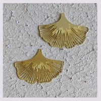 Image 2 of Pendentifs: leaf or ginkgo