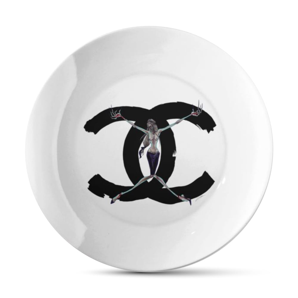 Image of BONEðŸ¦´APPETIT â€“ Decorative Plates | CHANEL