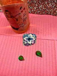 Image 2 of SPARKLE BLUE FLOWER