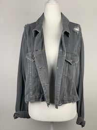 Image 2 of 100% COTTON DISTRESSED DENIM JACKET WILLIE NELSON