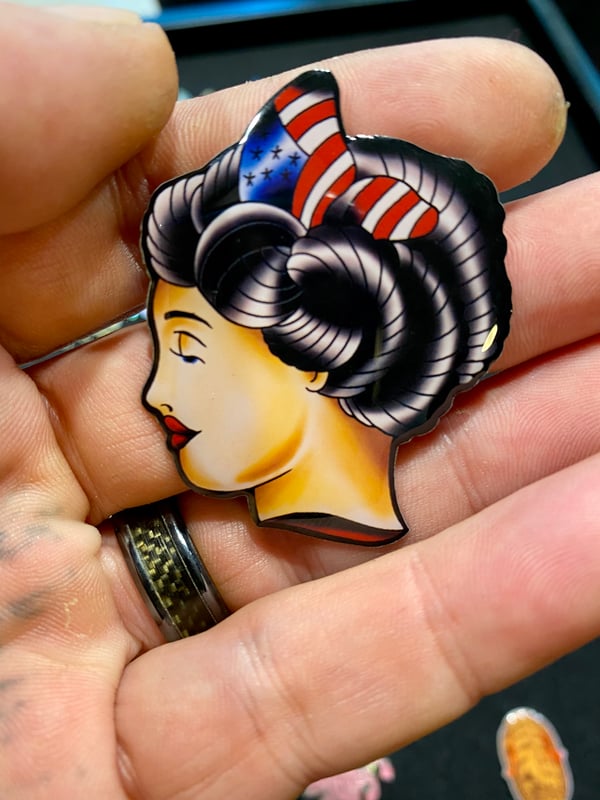 Image of Lady liberty LE50  2” inch pin 