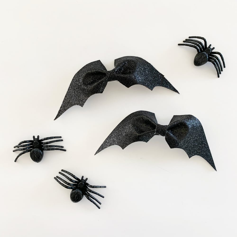 Image of Shimmer Bat Bow