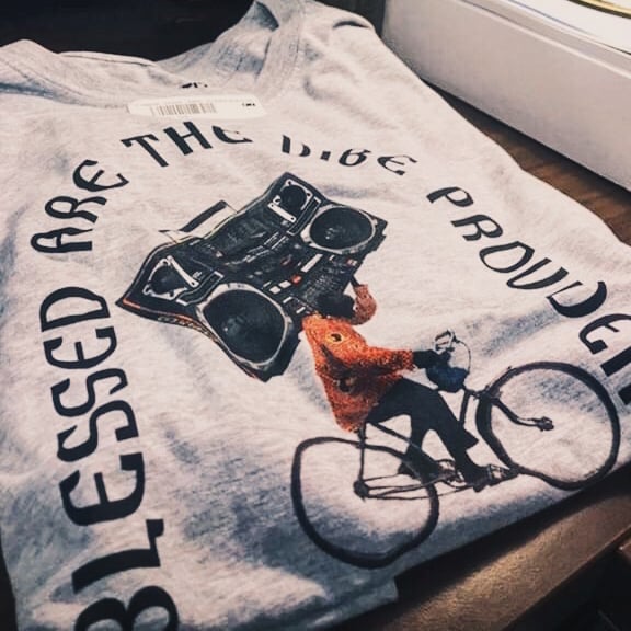 Image of THE VIBE PROVIDER | T-SHIRT & SWEATER