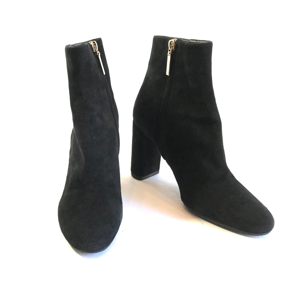Image of YSL Size 38.5 Booties 417-473