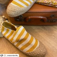 Image 3 of Classic - Stripes Mustard