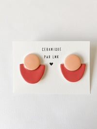 Paire de boucles d’oreilles céramique COLLA pêche et rose corail