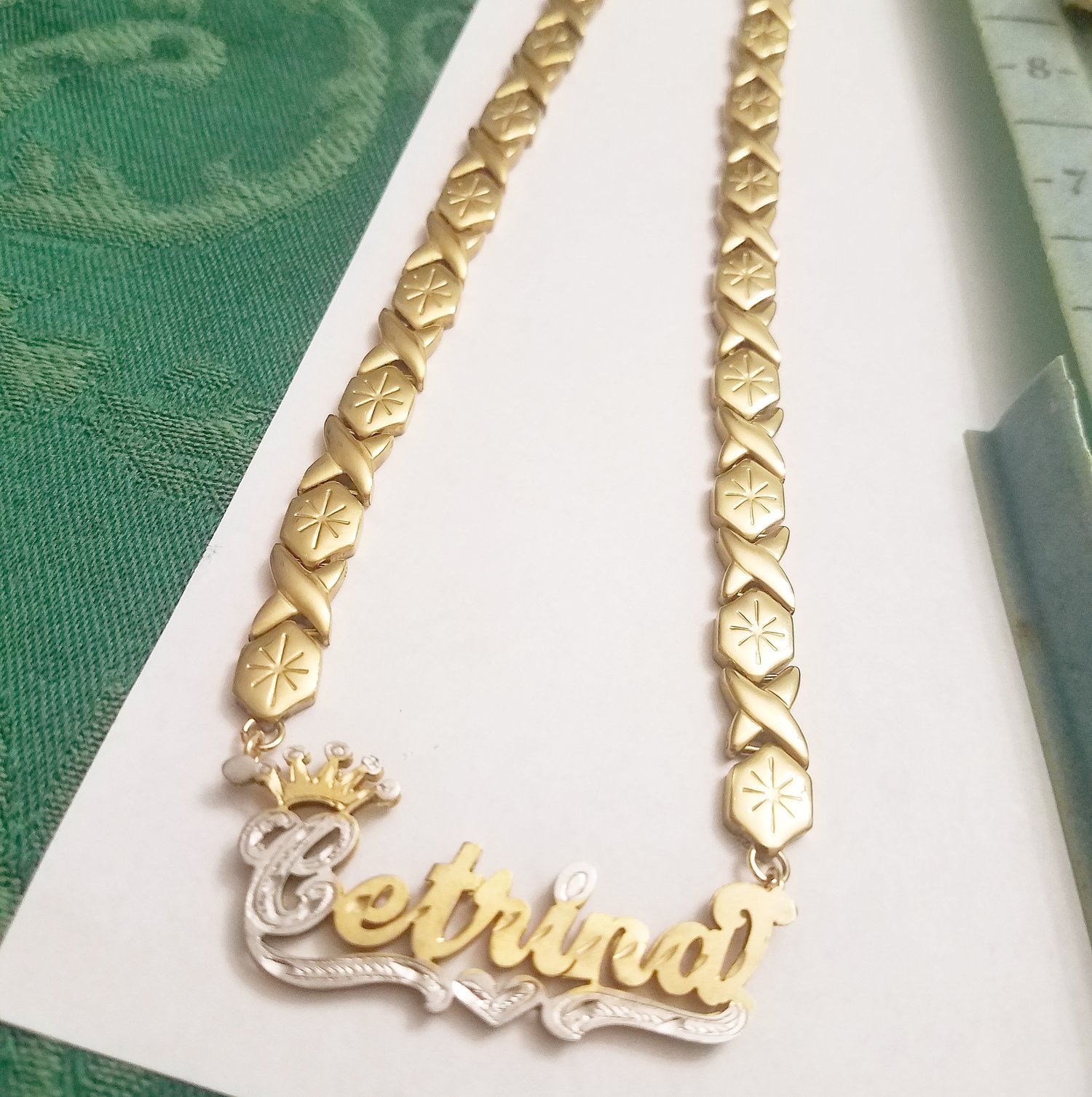 Nameplate w/ Crown Double Plate XOXO Necklace