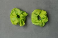 Image 1 of Green Banks of Daffodils scrunchie 4
