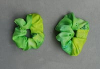 Image 1 of Green Banks of Daffodils scrunchie 8