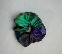 Image 2 of Green (blue shadow) scrunchie 3