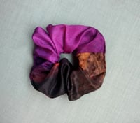 Image 1 of MontSerrat scrunchie 1