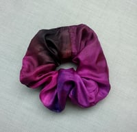 Image 2 of MontSerrat scrunchie 2