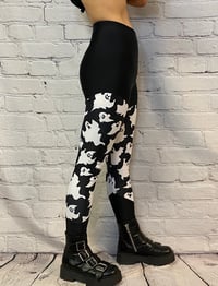 Image 3 of Spooky Ghost Leggings