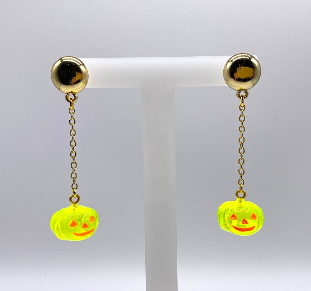 Image of  HALLOWEEN PUMPKIN DANGLE EARRINGS Crystal Yellow