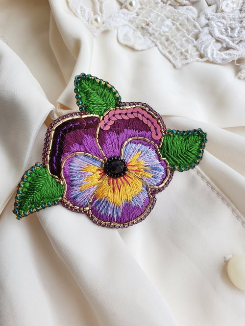 Image of Broche pins Pensée mauve