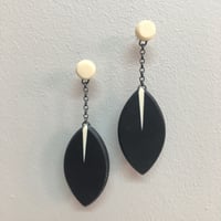 drop leaf chain earrings