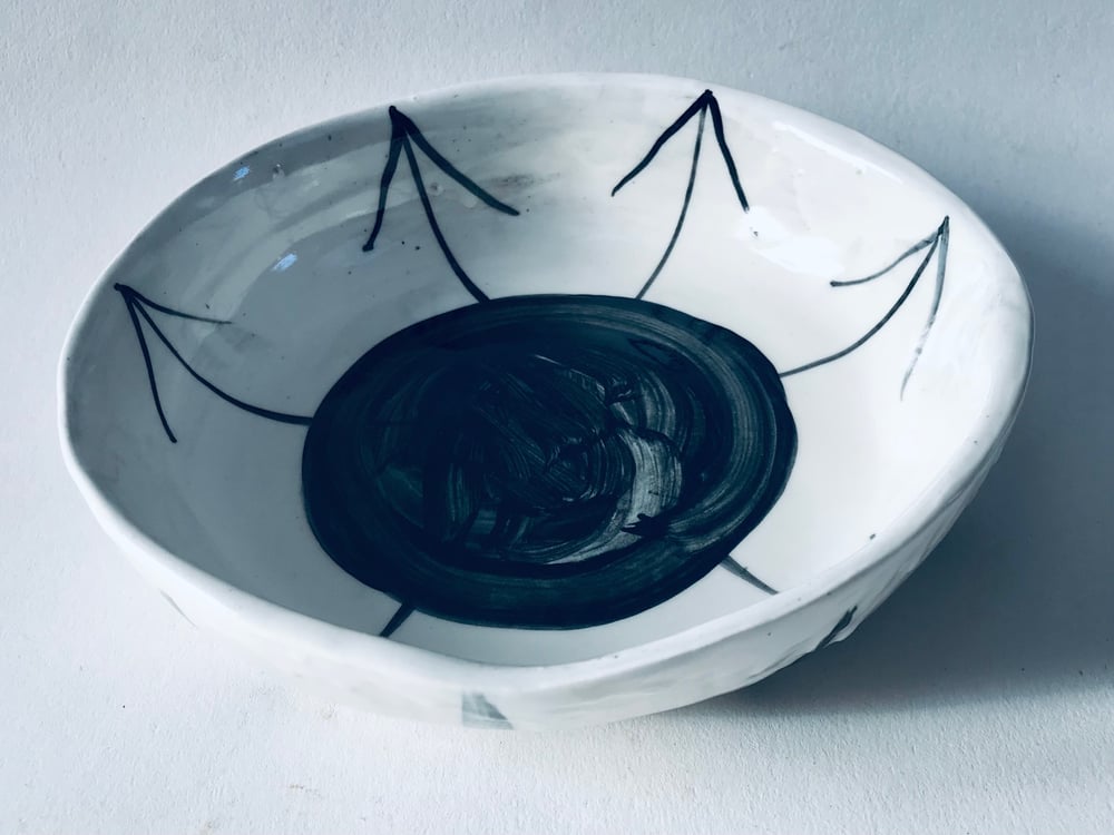 Image of MEDIUM FLAT BOWL