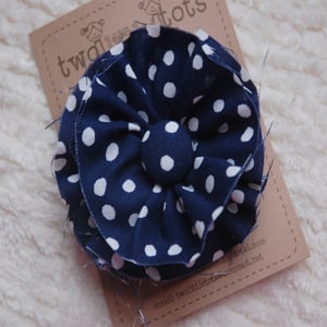 Image of messy flower hair clip-navy dots