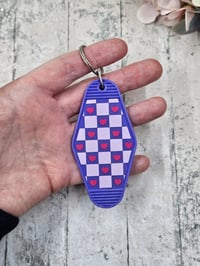 Image 2 of Checkered Hearts Retro Motel Keychain