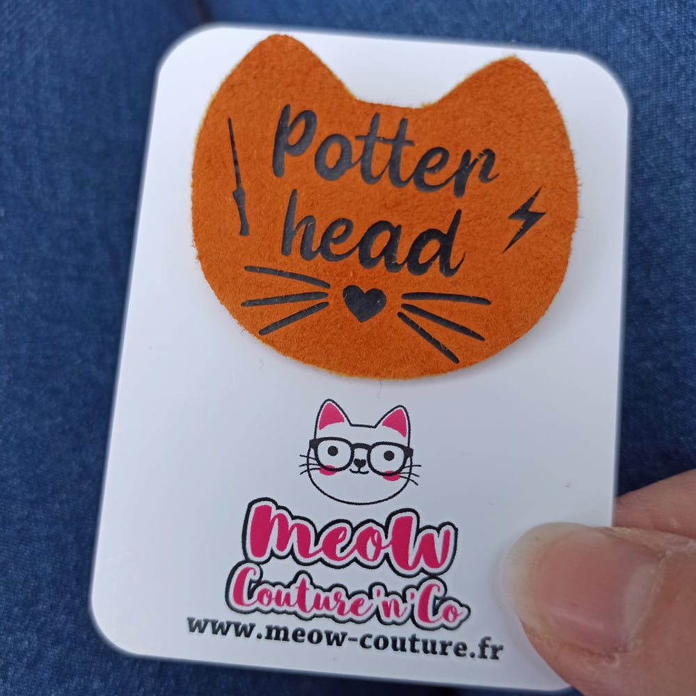 Image of Broche Potter head - Pouf.