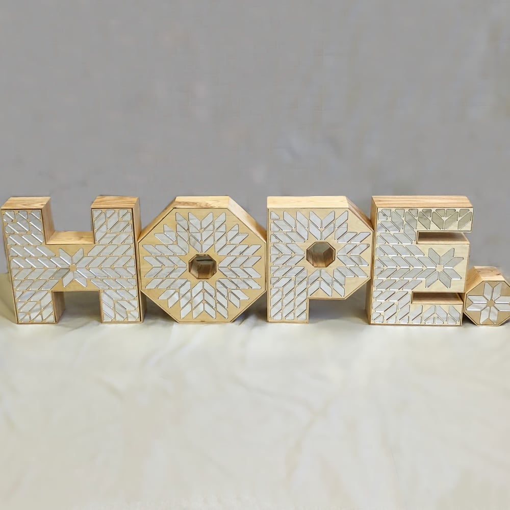 HOPE. Mirrored Sculpture