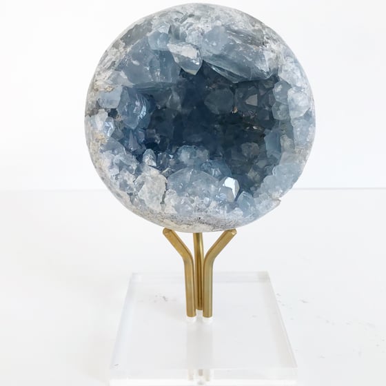 Image of Celestite no.10 + Three Prong Lucite and Brass Stand