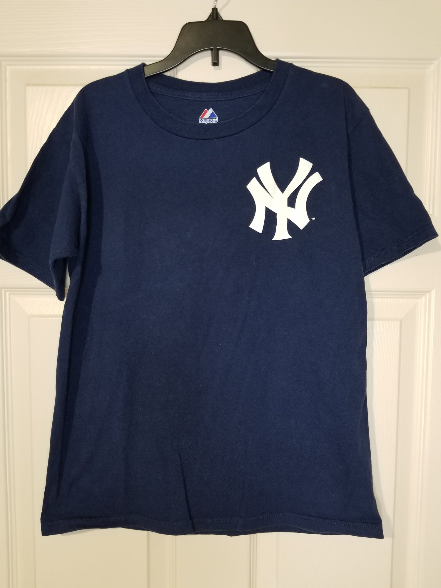Majestic NY Derek Jeter Tee size Large(Small)